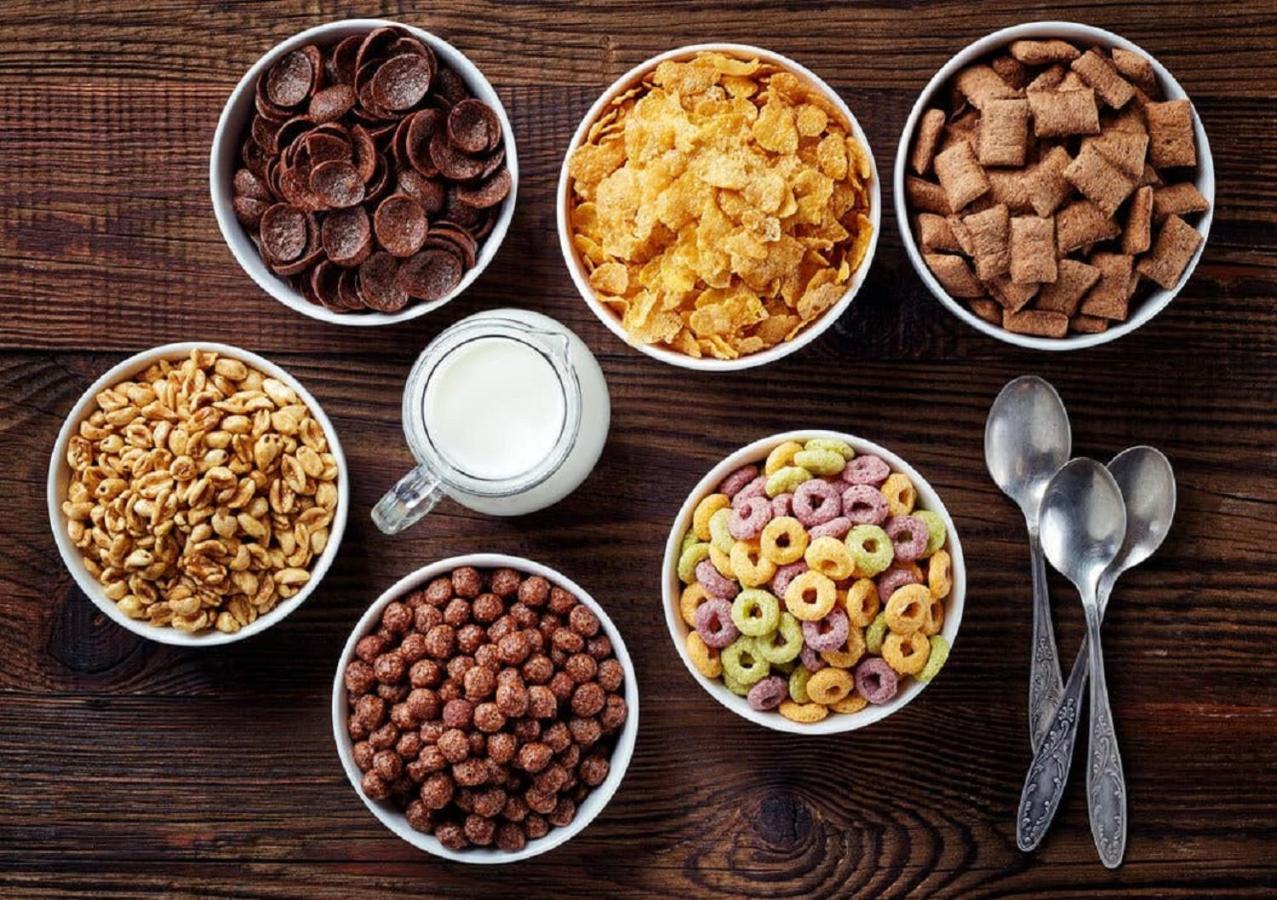 Phosphorion Hotel Istanbul Bagian luar foto Various breakfast cereals