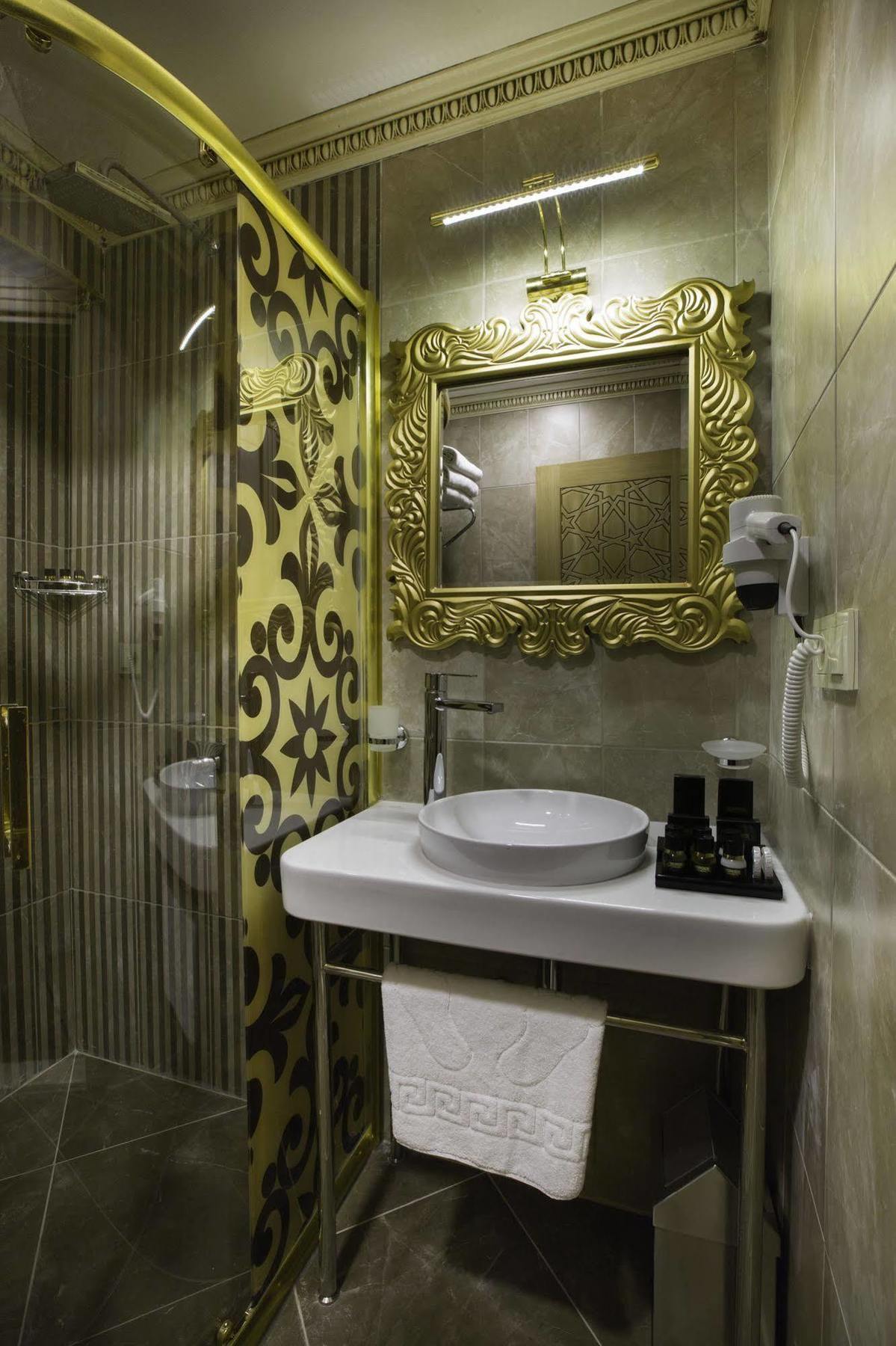 Phosphorion Hotel Istanbul Bagian luar foto